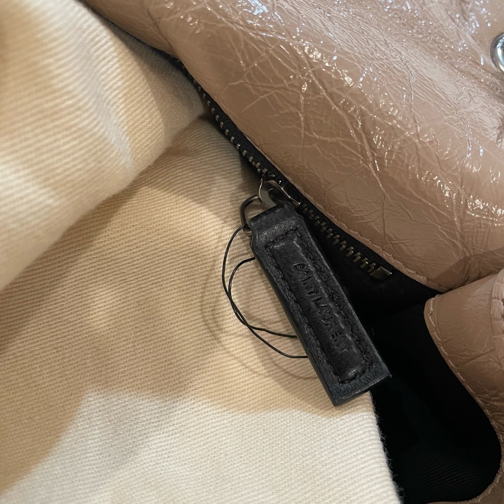YSL NIKI MEDIUM GOLD SAND - Picture 7 of 12